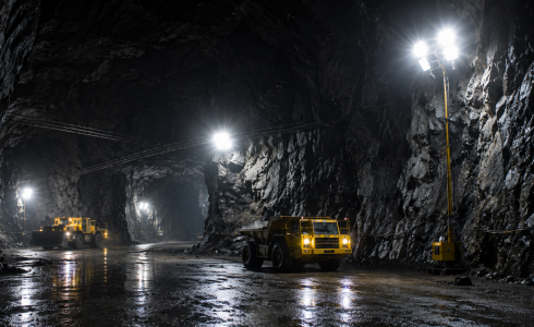 Myth vs. Reality: Why ‘Floodlighting’ an Underground Mine is a Critical Safety Error