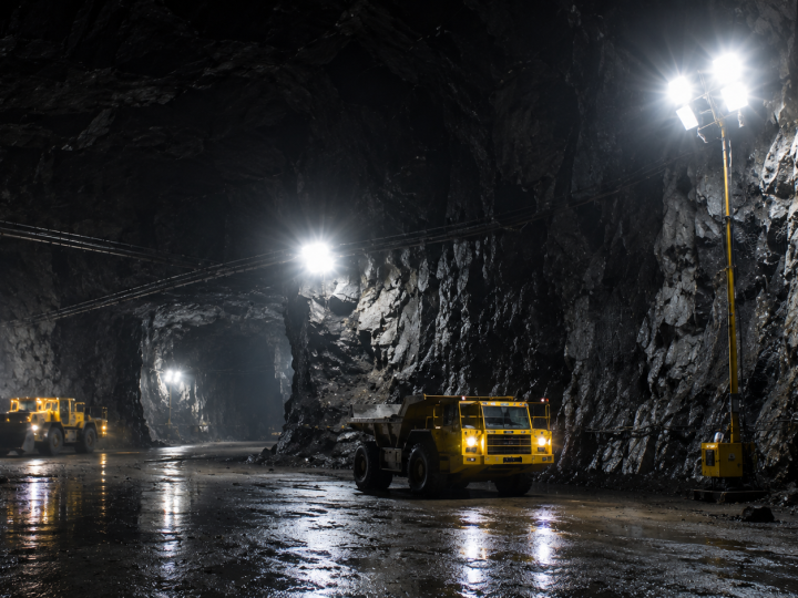 Myth vs. Reality: Why ‘Floodlighting’ an Underground Mine is a Critical Safety Error
